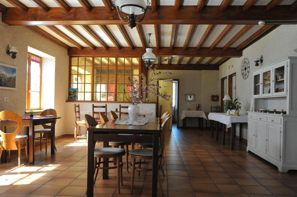 Hotel-Residence Les Volcans Murol Exterior foto